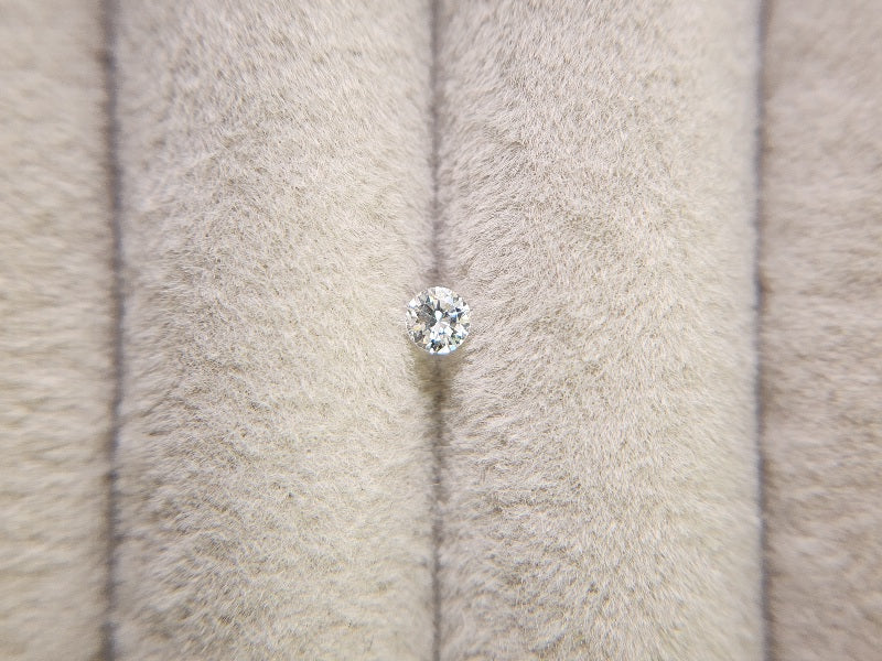 0015-1-15　ダイヤモンド　0.12ct