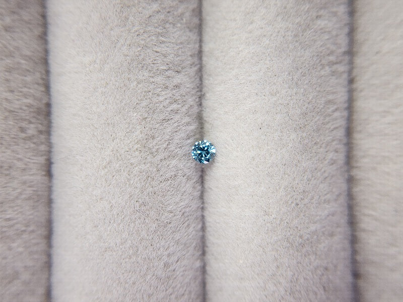 0015-3-3　ブルーダイヤモンド(トリートメント)　0.06ct