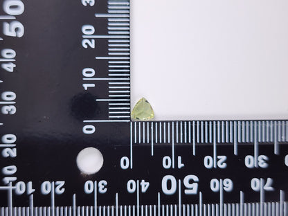 0649-2　ゾイサイト　0.58ct