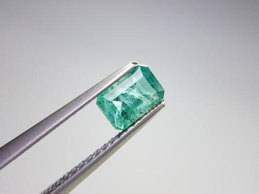 EM-4　エメラルド(ザンビア産)　0.63ct
