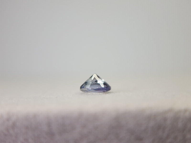 0657-27-9　ゾイサイト　0.37ct