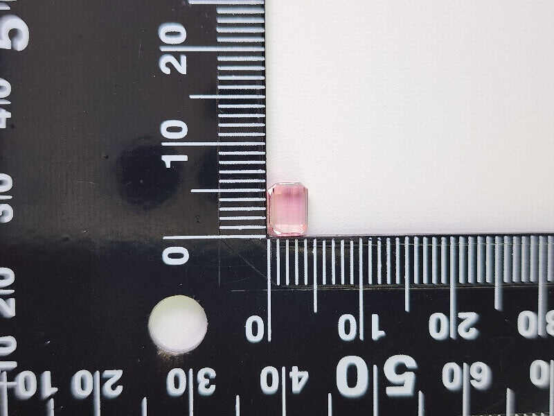 0879-29  トルマリン  0.72ct