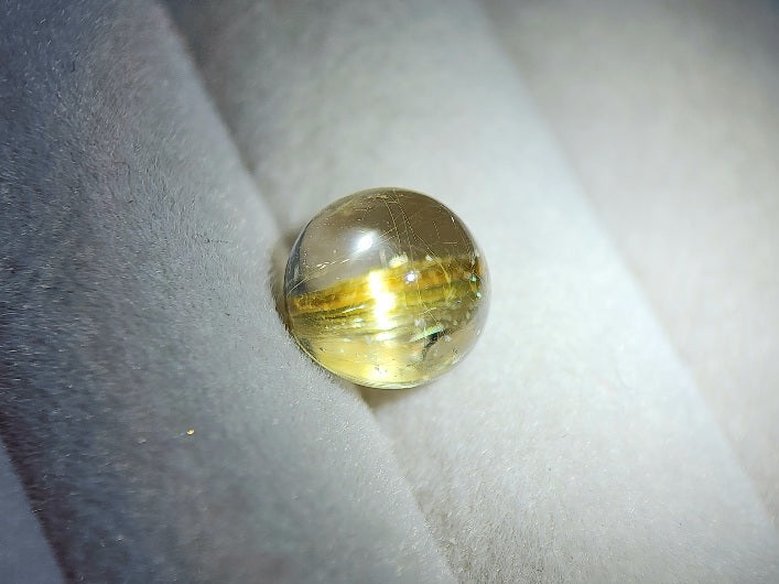 0107-2-2　ルチルクォーツキャッツアイ　3.89ct