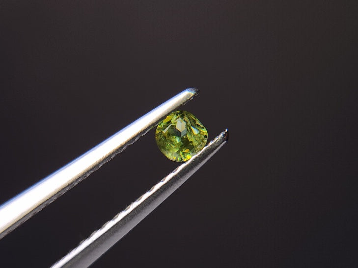 0932-1-15　スフェーン　0.12ct