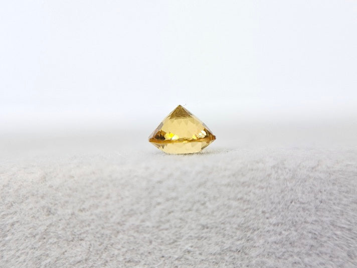 CND-2　コンドロダイト　0.57ct