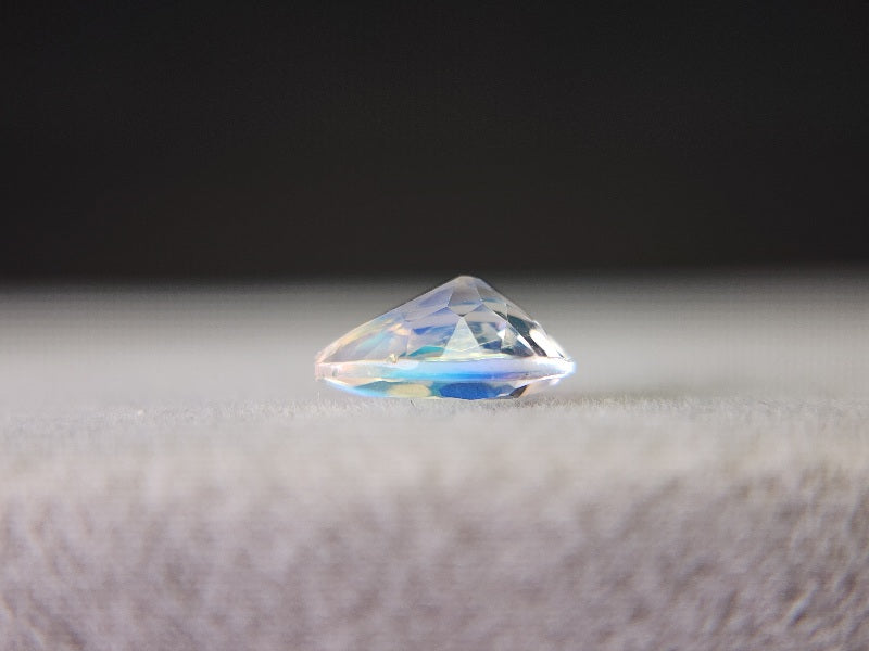 0763-6　アンデシンラブラドライト　0.56ct