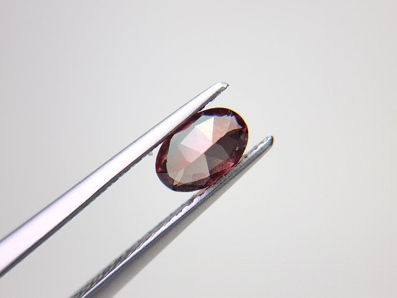 0152-2-7　バイカラーアンデシン　0.39ct