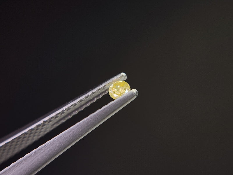 0015-6-2　イエローダイヤモンド　0.06ct