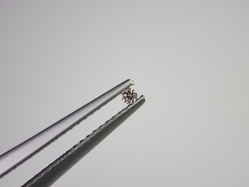 0015-4-2　ピンクダイヤモンド　0.02ct