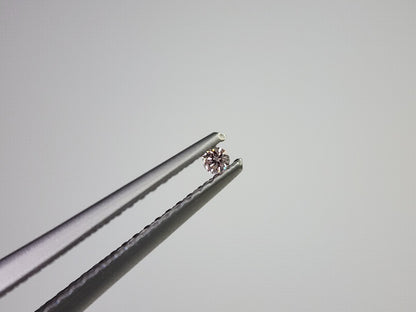 0015-4-2　ピンクダイヤモンド　0.02ct