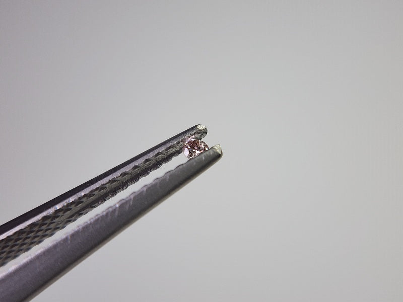 0015-4-2　ピンクダイヤモンド　0.02ct