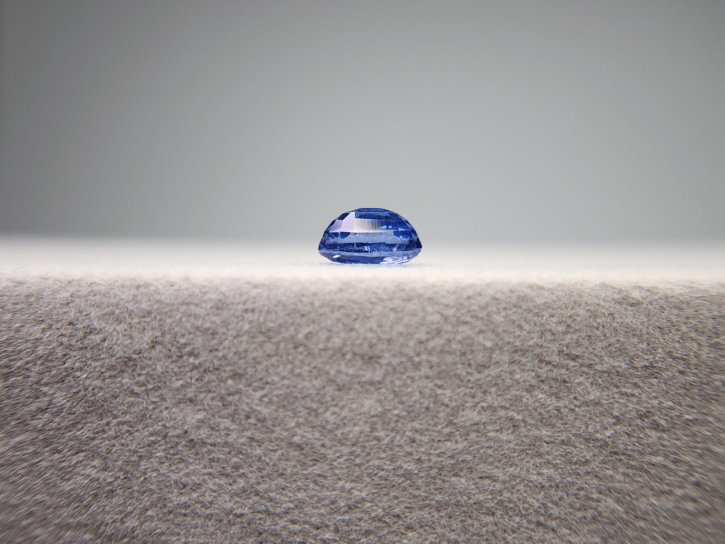 0035-1-28　カイヤナイト　1.34ct