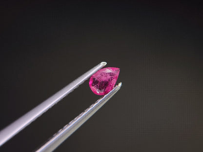 r-BE-2　レッドベリル　0.12ct