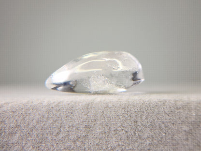 0887-7　クォーツインクォーツ　10.38ct