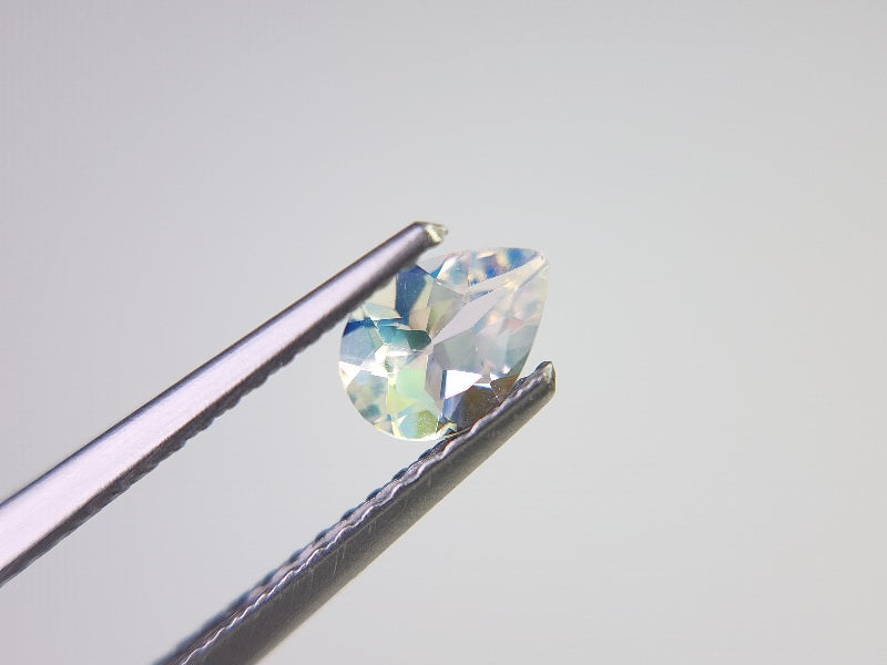 0762-8　アンデシンラブラドライト　0.44ct