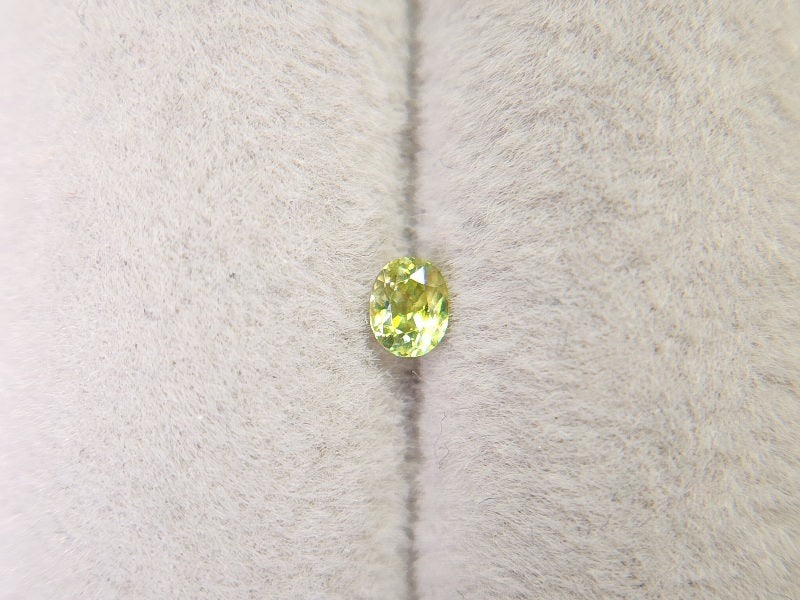 0932-1-11　スフェーン　0.12ct