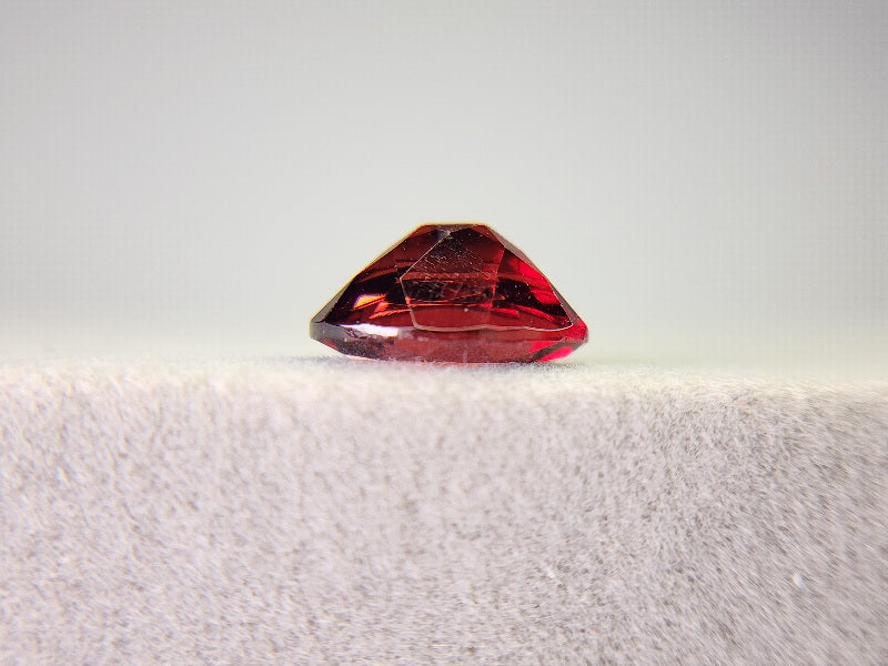 0910-4-3　ガーネット　3.07ct
