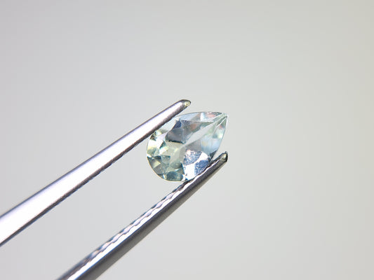 0878-2-7　グリーンベリル　0.37ct