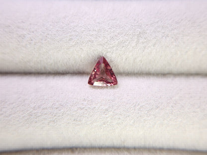 ccGA-9　カラーチェンジガーネット　0.72ct