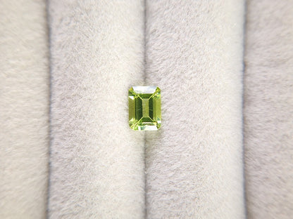 0238-1　ペリドット　1.05ct