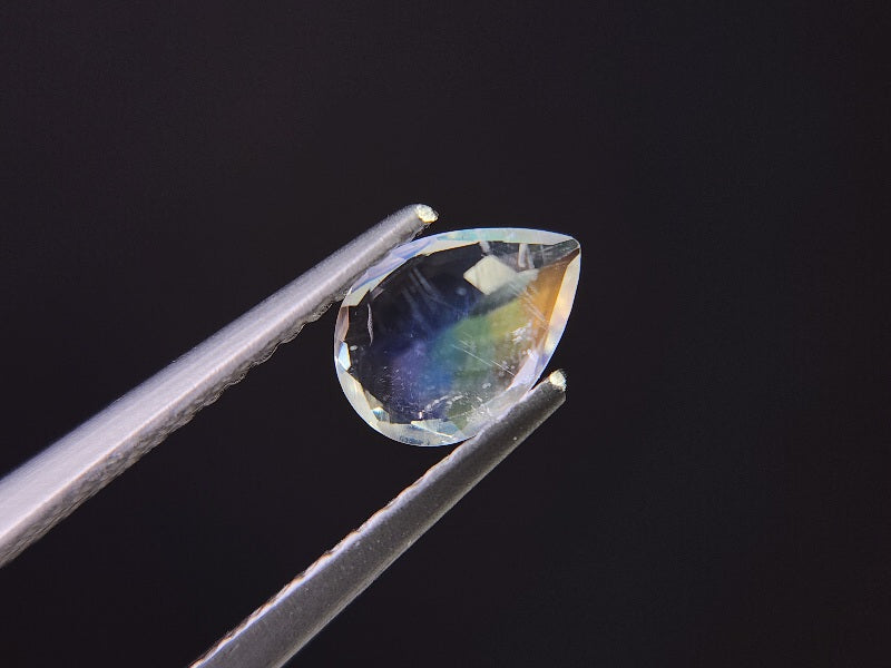 0763-3　アンデシンラブラドライト　0.67ct