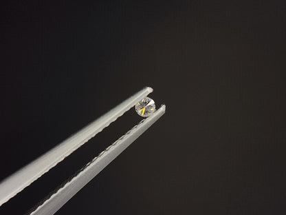 0015-1-6　ダイヤモンド　0.03ct