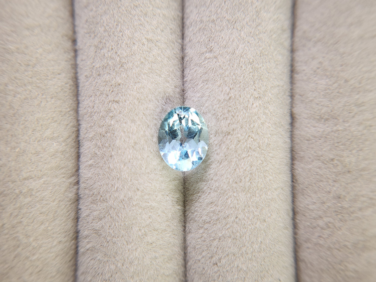 0917-32　ブルートパーズ　2.55ct
