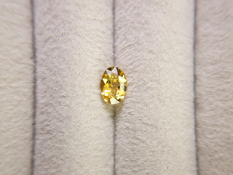 yeBE-4　イエローベリル　0.65ct