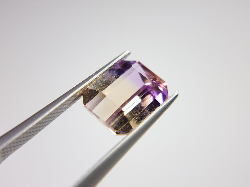 AMT-12　アメトリン　3.08ct