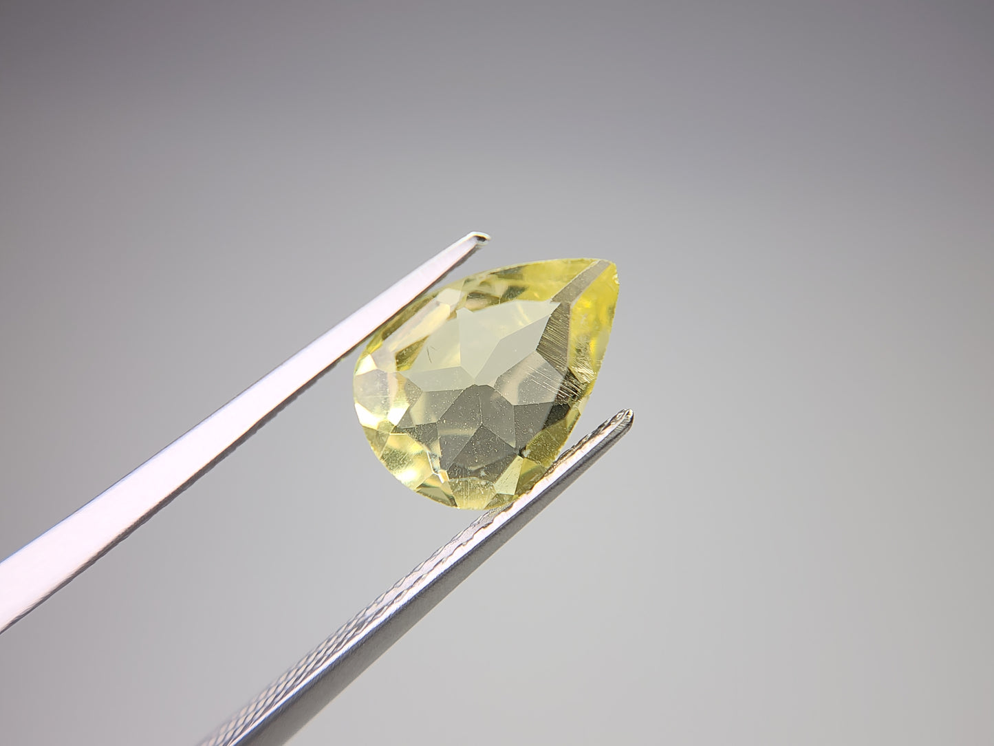 lQ-43　レモンクォーツ　1.69ct