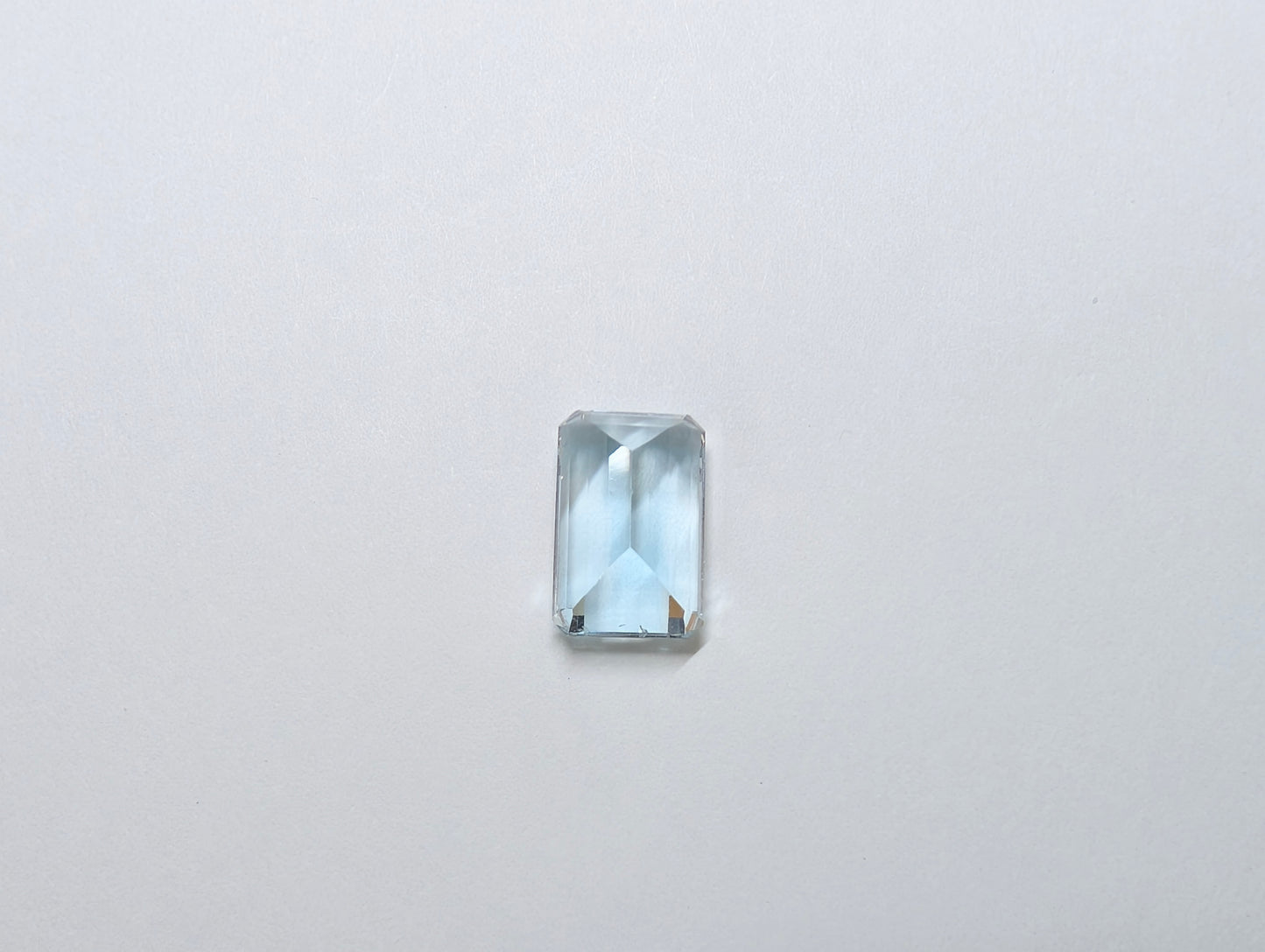 0052 バイカラートパーズ 6.92ct