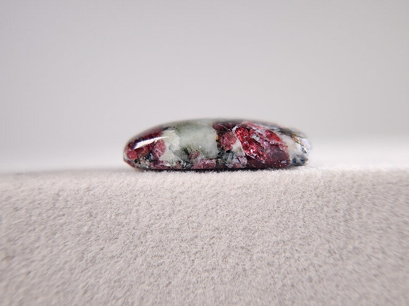 EUD-3　ユーディアライト　10.92ct