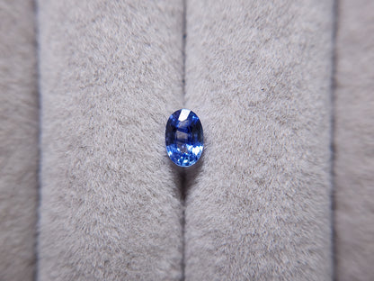 0904-7　サファイア　0.56ct