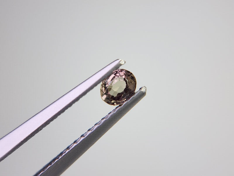 0266-4　アレキサンドライト　0.18ct