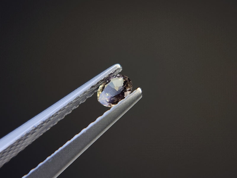 0266-4　アレキサンドライト　0.18ct