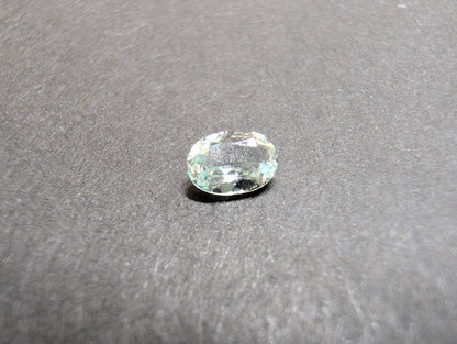 0287 特別な1石、1,500円♪オーバルカットのグリーンベリル 0.23ct