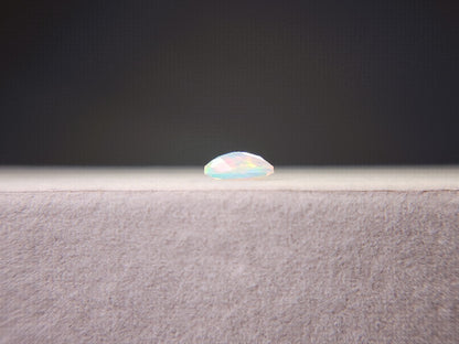 0909-1-3　オパール　0.67ct