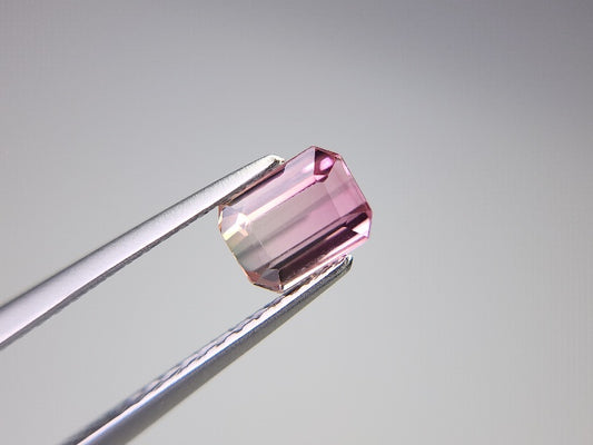 0879-29  トルマリン  0.72ct