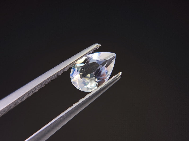 0762-11　アンデシンラブラドライト　0.43ct