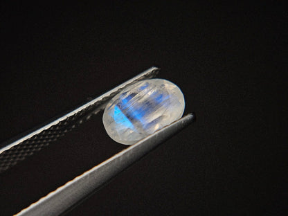 blMO-11　ブルームーンストーン　1.35ct