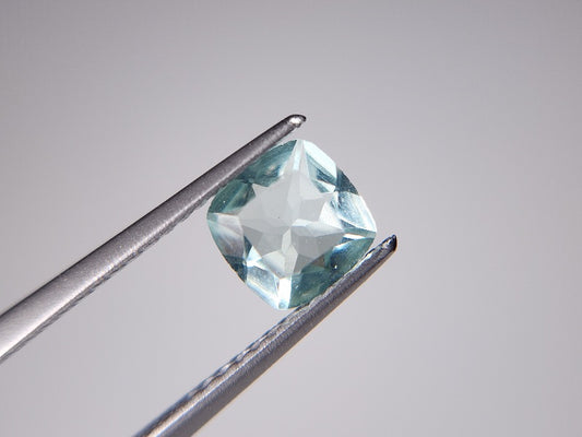 gBE-7　グリーンベリル　0.82ct