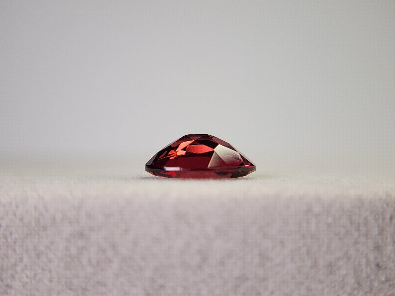 0910-4-9　ガーネット　2.56ct