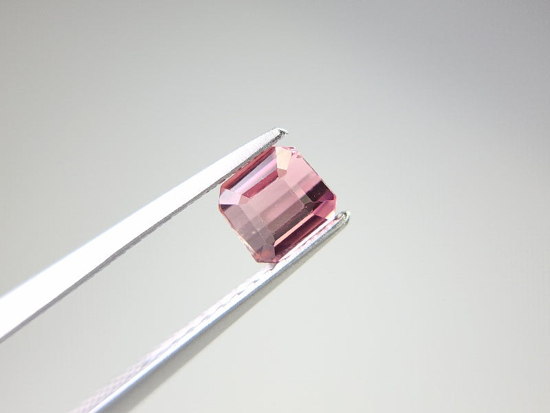 0879-59  トルマリン  0.56ct