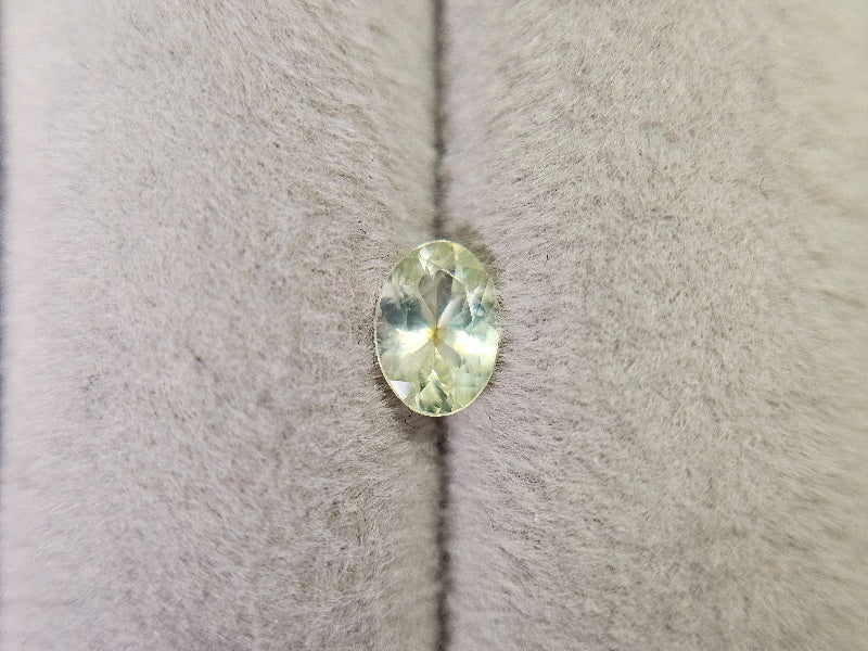 PCRS-3　パロットクリソベリル　0.53ct
