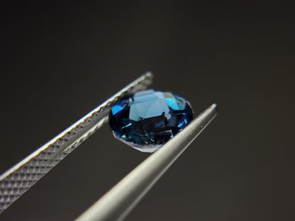 0931-9　ロンドンブルートパーズ　1.55ct