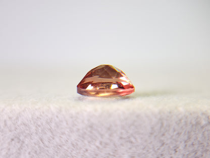0152-3-5　バイカラーアンデシン　0.51ct