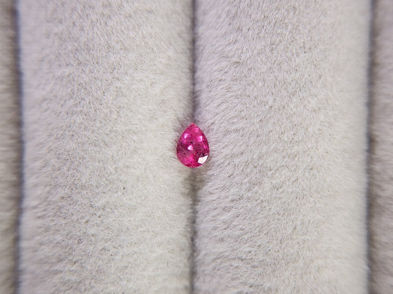 0286-1　レッドベリル　0.11ct