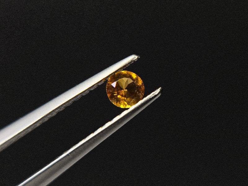 CND-8　コンドロダイト　0.15ct