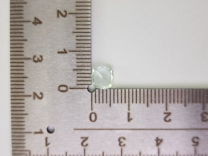 gBE-4　グリーンベリル　0.88ct