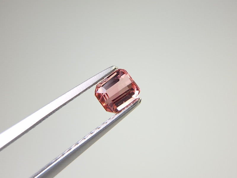 0879-82  トルマリン  0.43ct